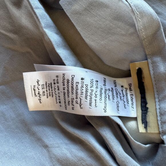 Pottery Barn Teen Blue Georgie Bow Cross Stitch Garland Quilted Standard Shams - Picture 5 of 10